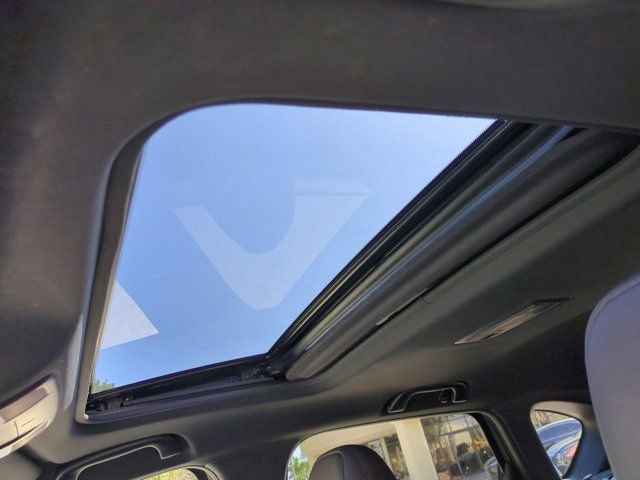 Used 2023 MAZDA CX-5 Signature image 18