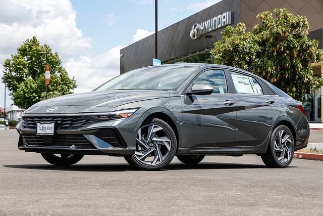 New 2026 Hyundai Elantra Limited FWD image 31