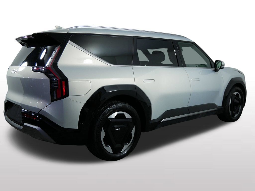 Certified 2024 Kia EV9 Land AWD/4WD image 11