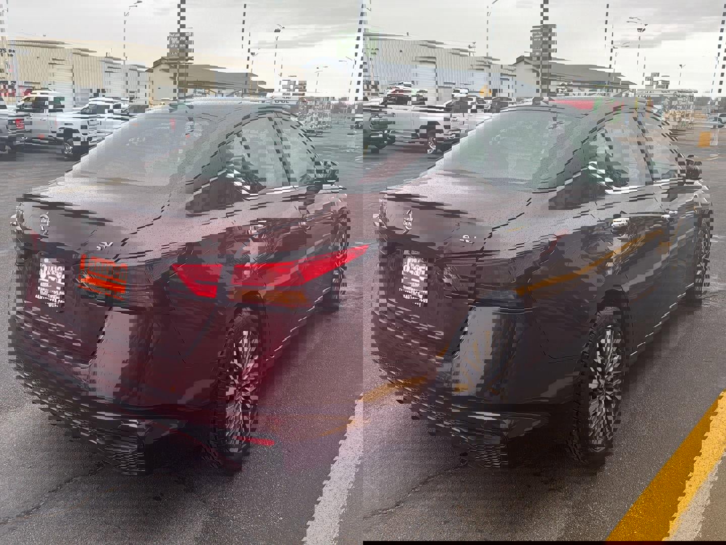 Used 2024 Nissan Altima 2.5 SV image 5