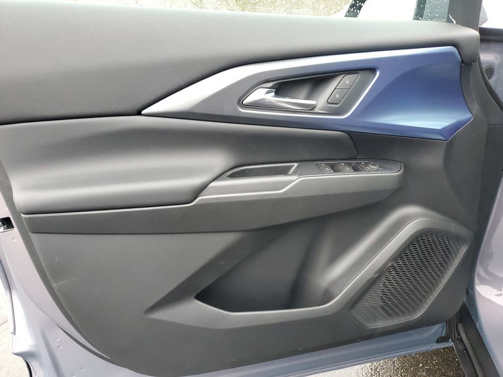 New 2026 Chevrolet Equinox EV LT FWD image 14