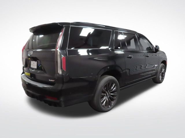 Certified 2024 Cadillac Escalade ESV V w/ LPO, ONYX Package AWD/4WD image 5