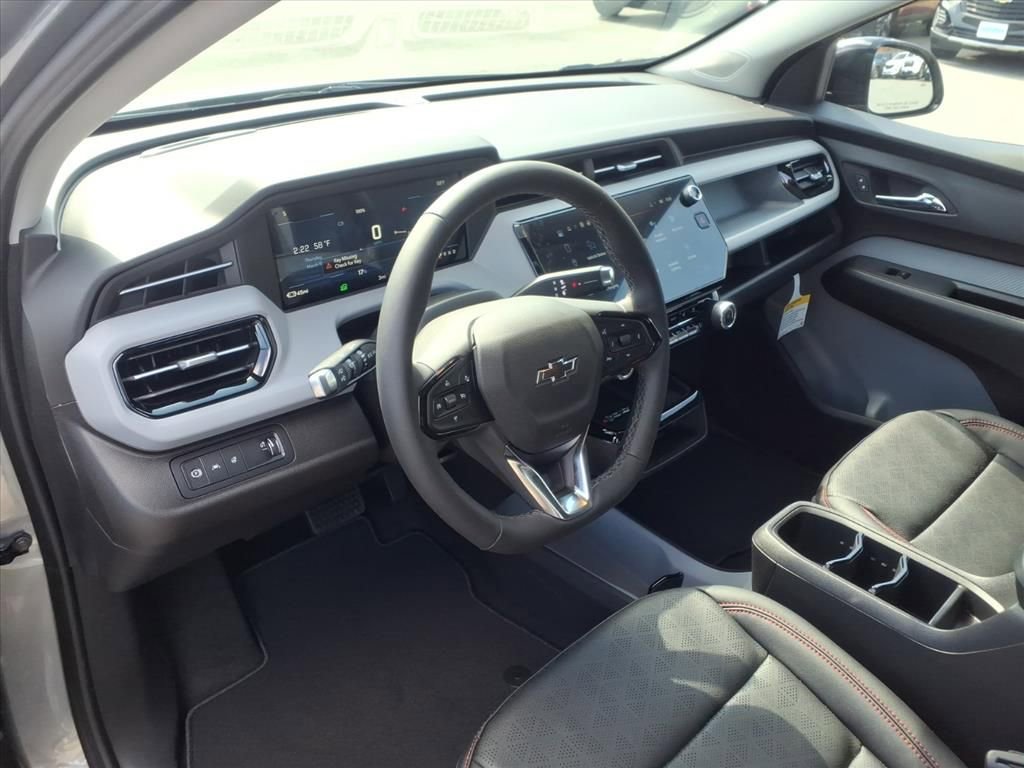 New 2027 Chevrolet Bolt RS w/ Technology Package FWD image 13