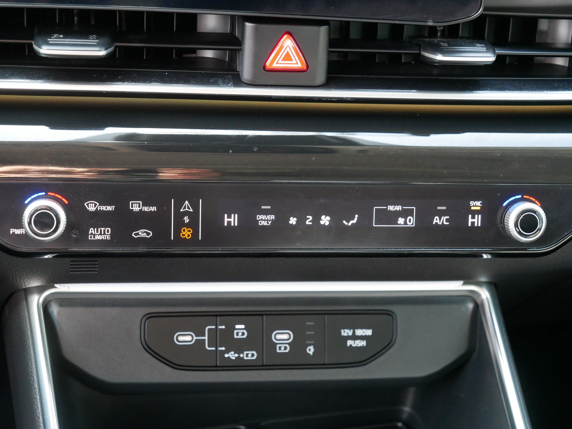 Certified 2025 Kia Carnival SX Prestige FWD image 23