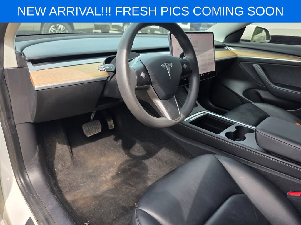 Used 2021 Tesla Model 3 Standard Range Plus RWD image 5