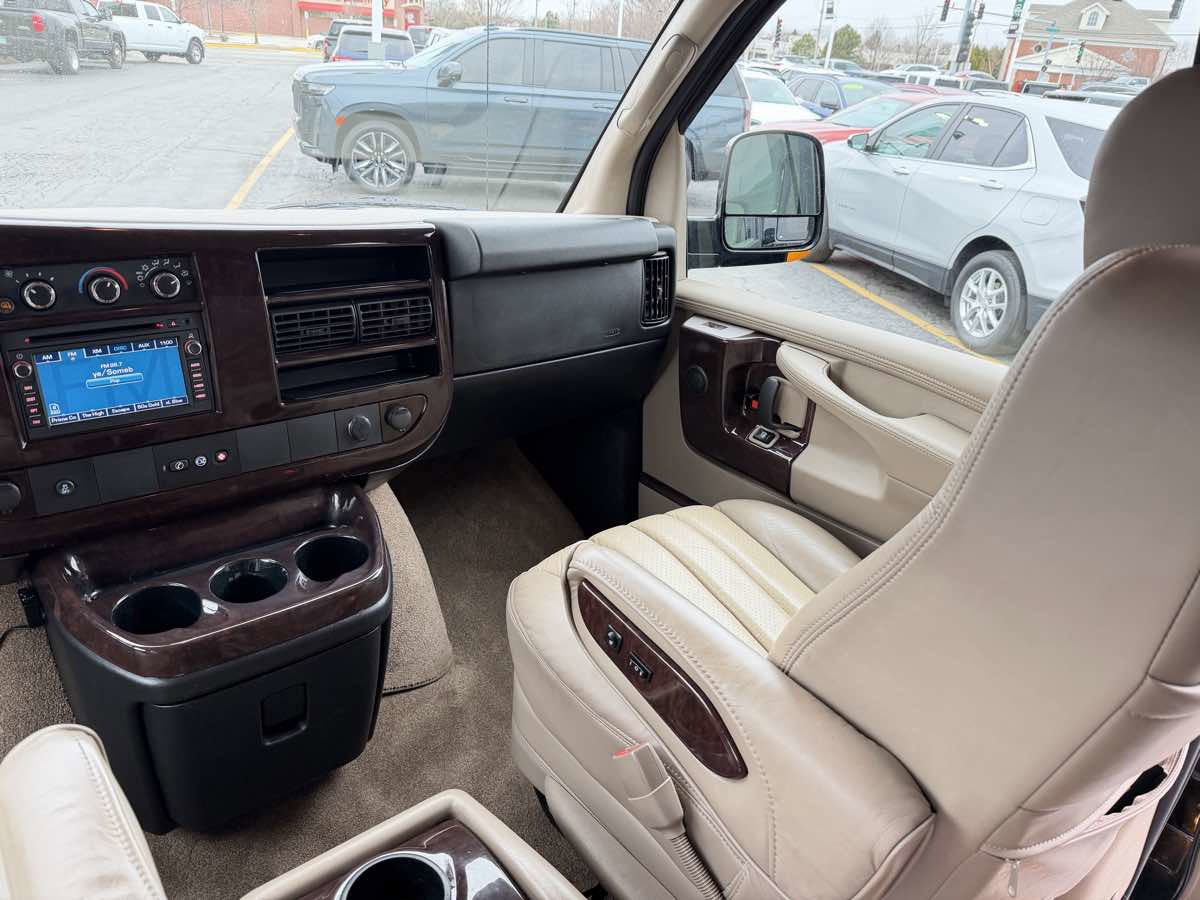 Used 2012 Chevrolet Express 1500 image 41