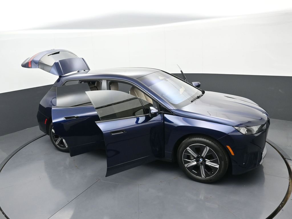 Used 2026 BMW iX xDrive45 w/ Premium Package image 36