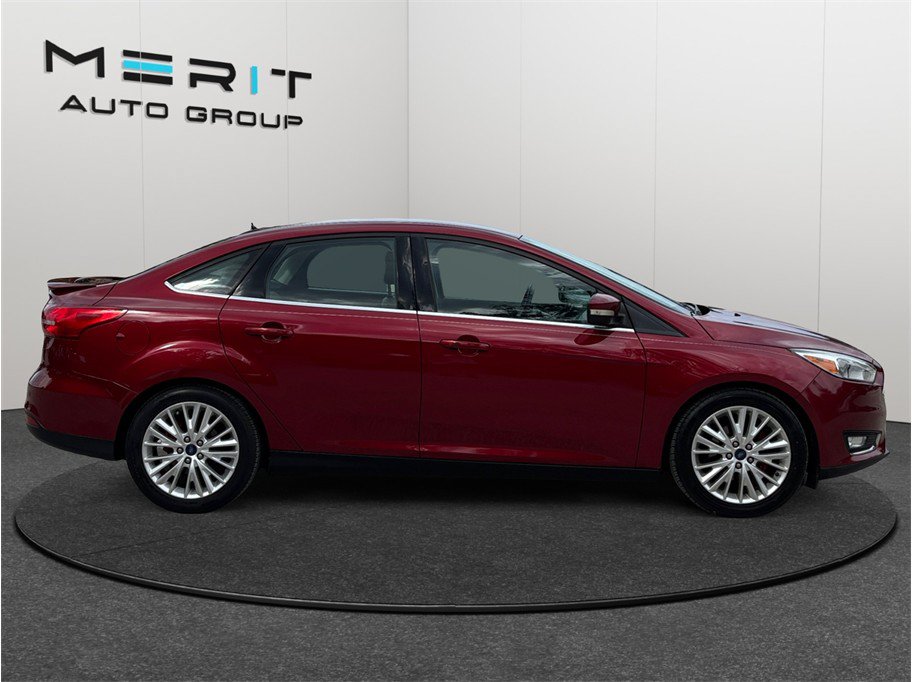 Used 2015 Ford Focus Titanium FWD image 10