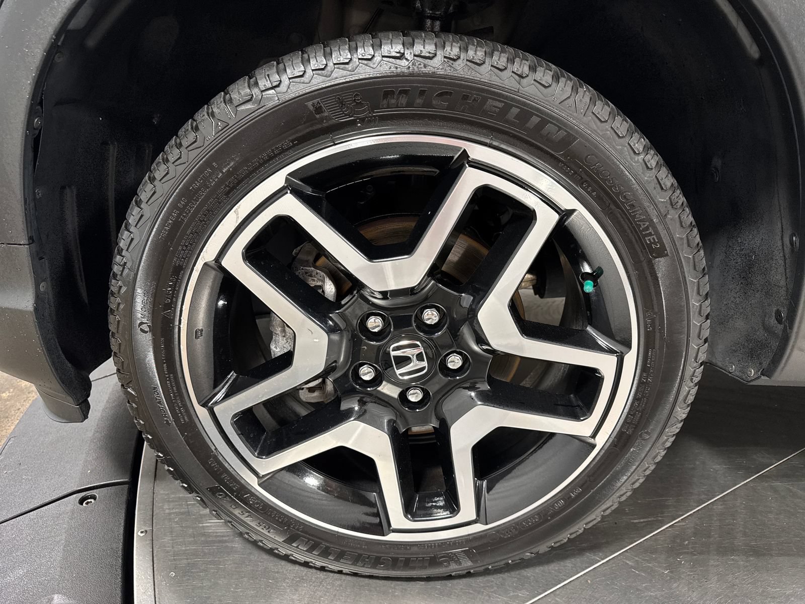 Certified 2023 Honda Passport Elite image 2