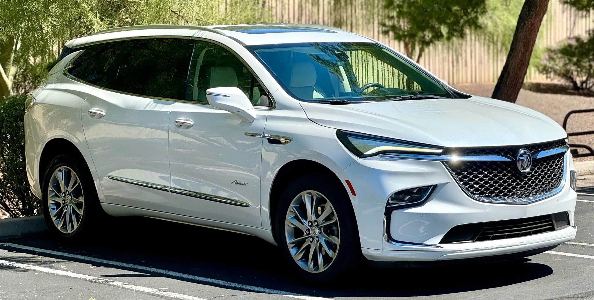 Used 2023 Buick Enclave Avenir w/ Avenir Technology Package image 1