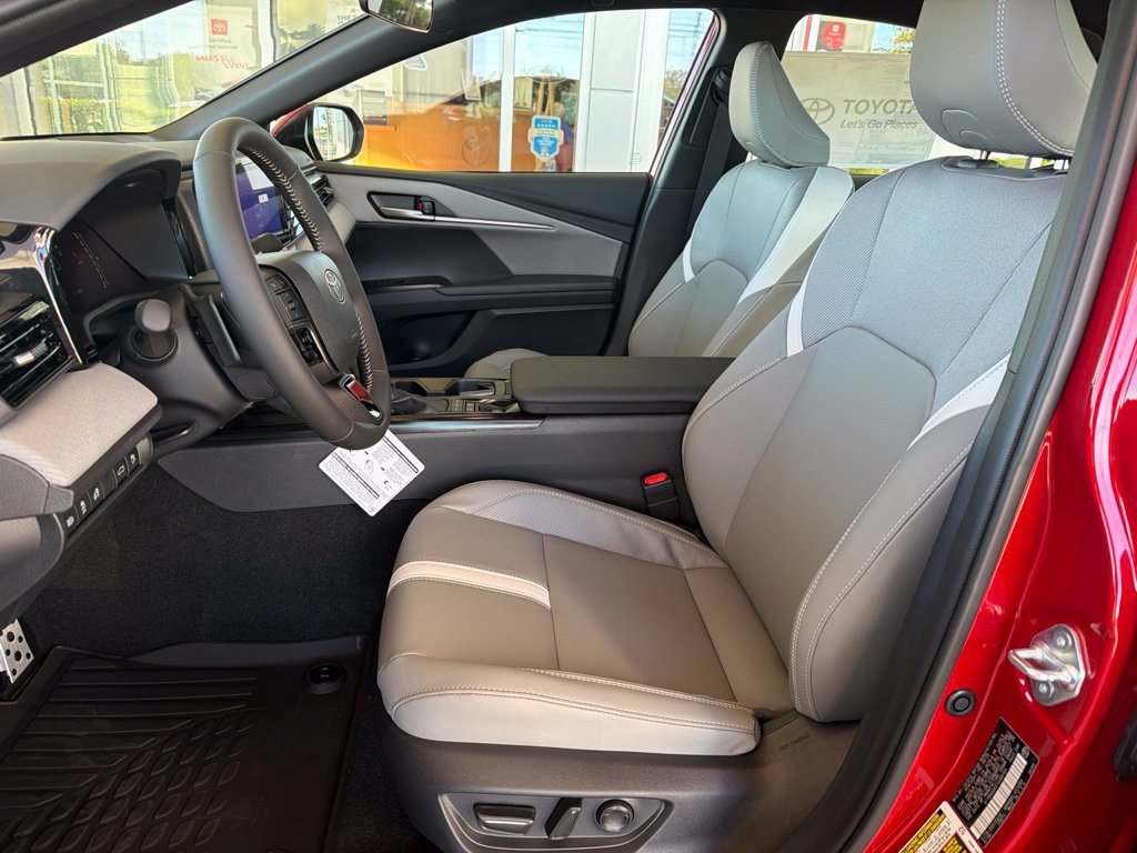 New 2026 Toyota Camry SE FWD image 10