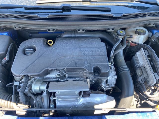 Used 2018 Chevrolet Cruze LT w/ Convenience Package FWD image 19