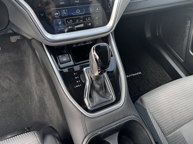 Used 2024 Subaru Outback Premium image 18