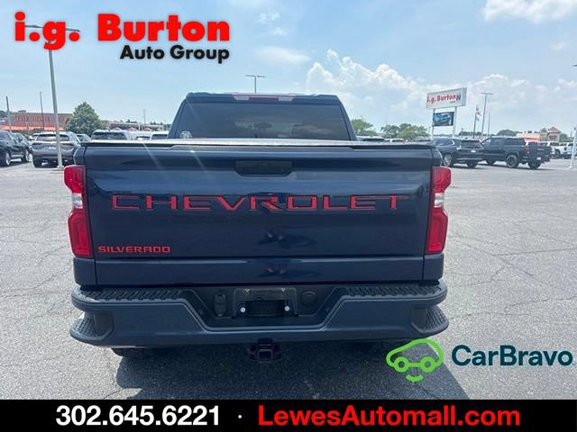 Used 2020 Chevrolet Silverado 1500 Custom w/ Custom Value Package AWD/4WD image 4