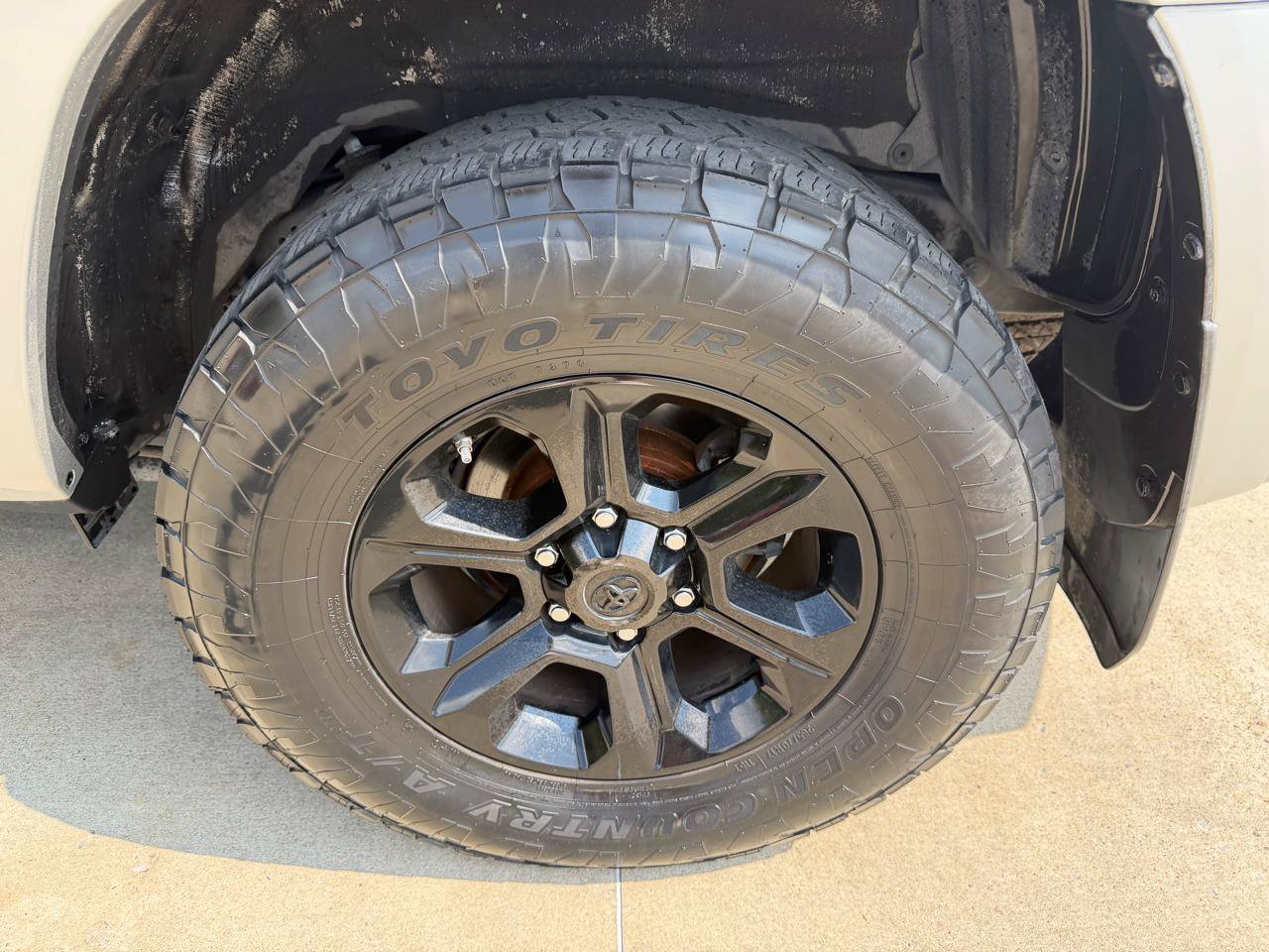 Used 2019 Toyota 4Runner SR5 RWD image 9