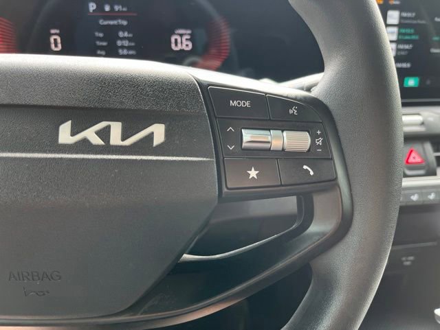 Used 2025 Kia K4 FWD image 77