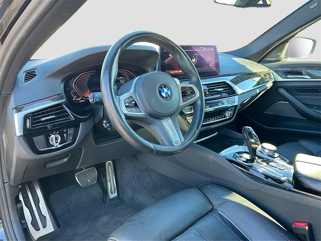 Used 2023 BMW 540i w/ M Sport Package image 9