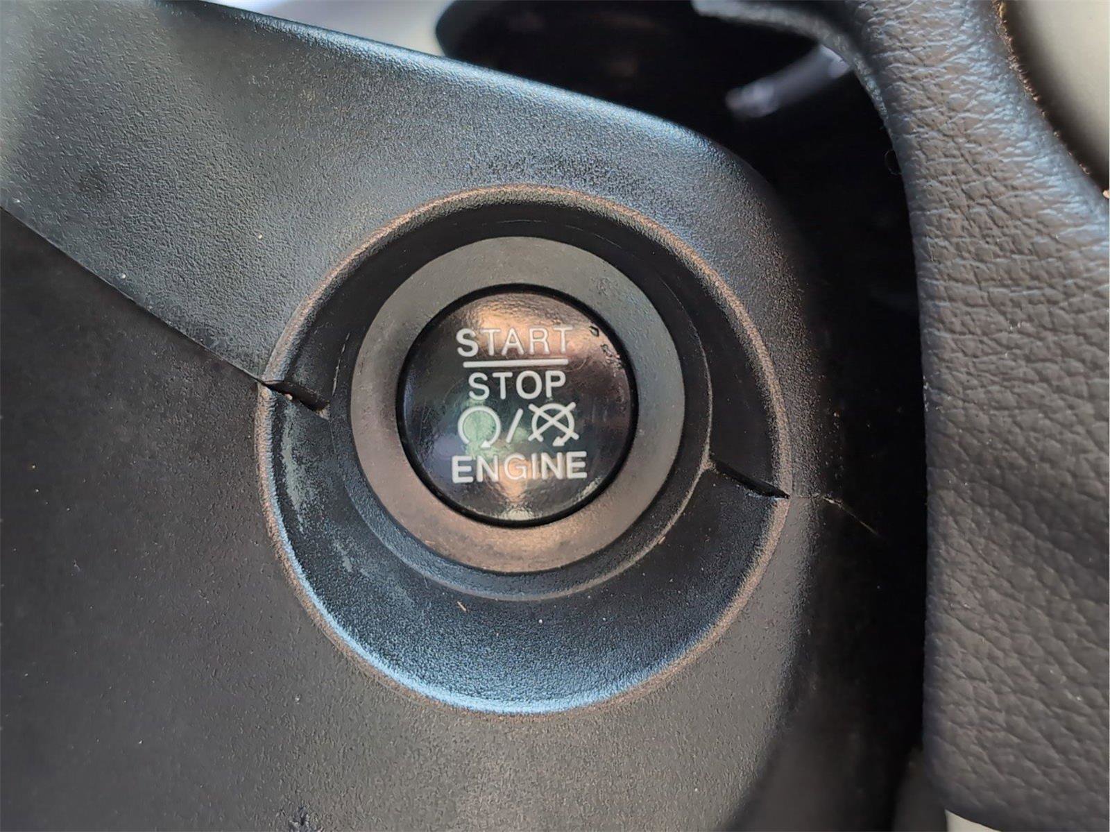 Used 2018 Jeep Compass Latitude w/ Popular Equipment Group image 24