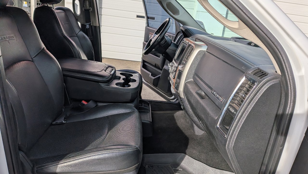 Used 2016 RAM 1500 Laramie image 14