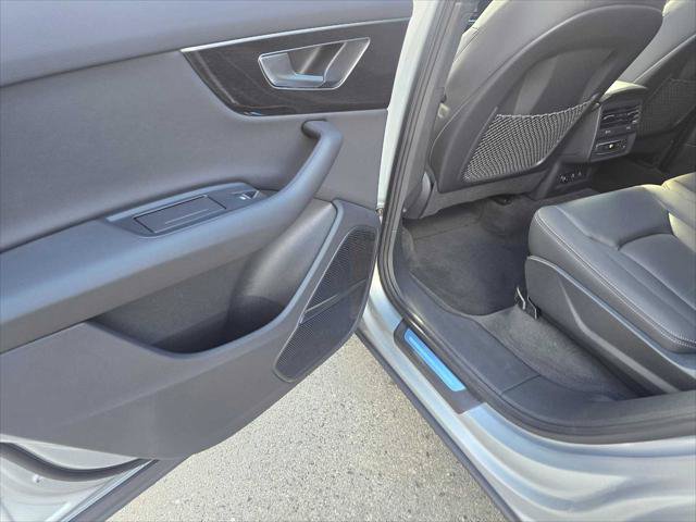 Used 2026 Audi Q7 2.0T Premium AWD/4WD image 17