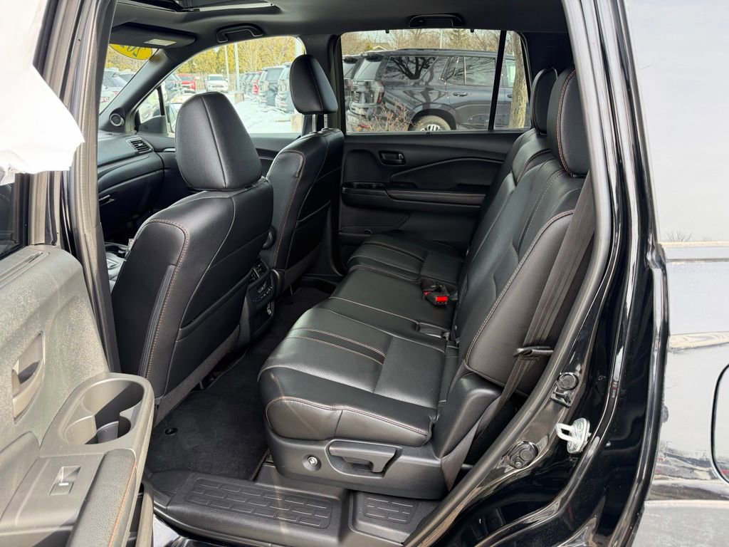Used 2022 Honda Pilot TrailSport image 18