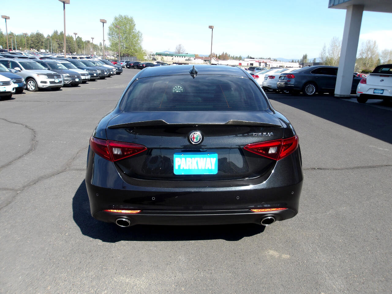 Used 2017 Alfa Romeo Giulia AWD w/ Cold Weather Package image 4