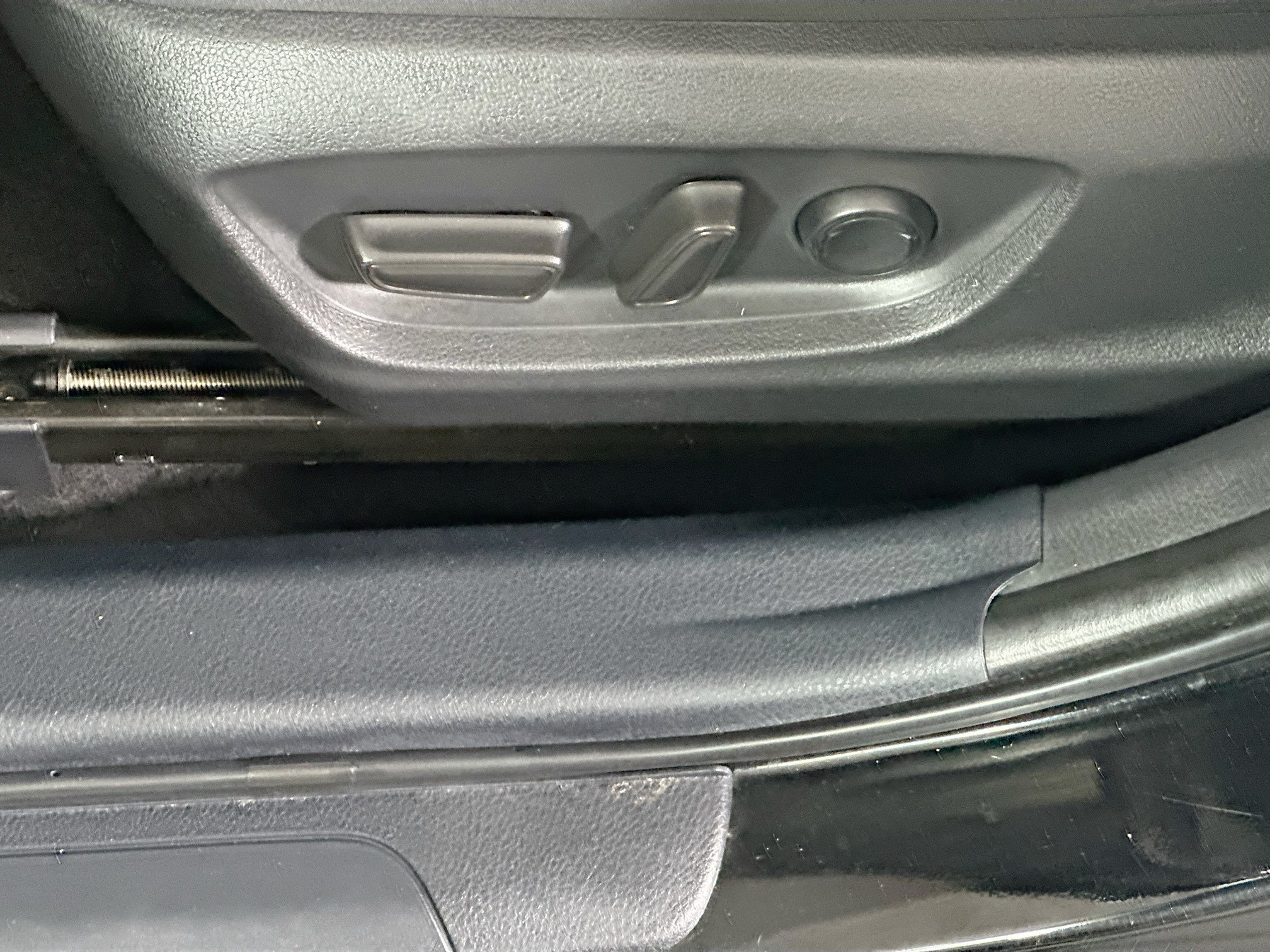 Used 2022 Toyota Camry LE FWD image 13