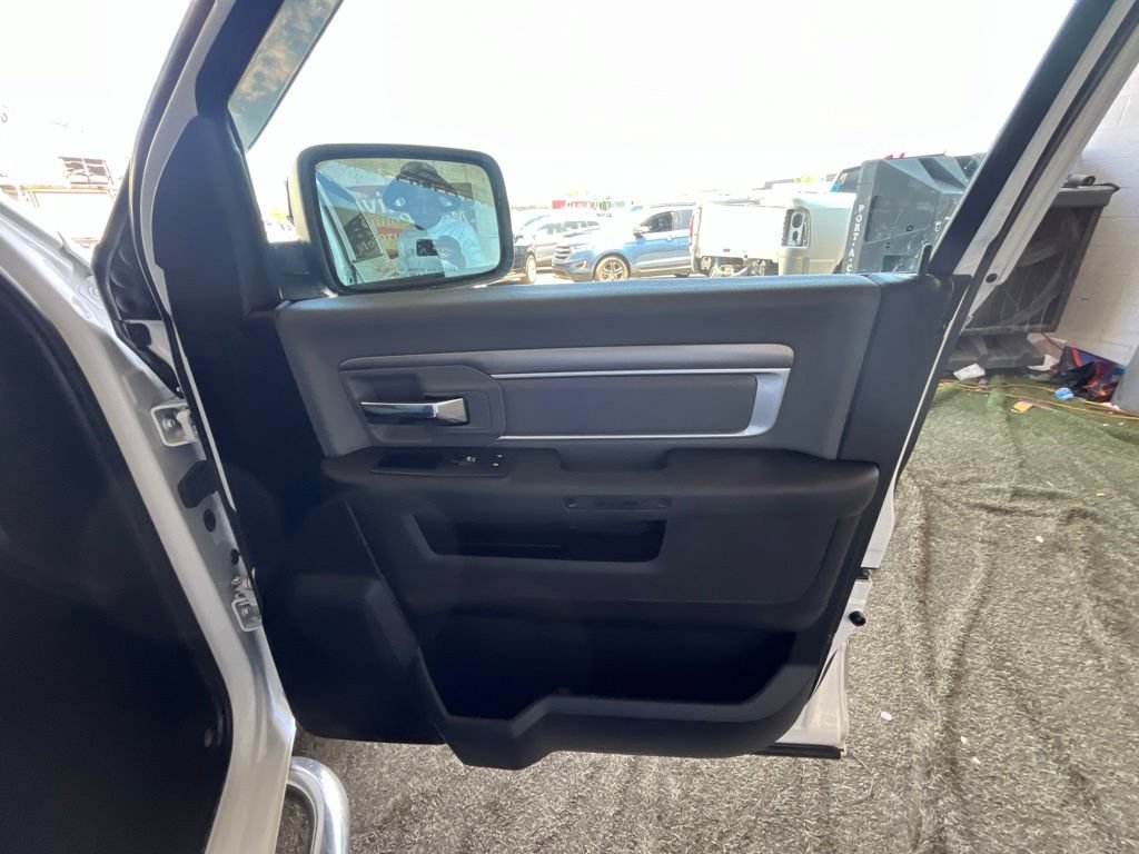 Used 2022 RAM 1500 Classic SLT RWD image 19