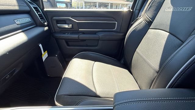 New 2026 RAM 3500 Laramie AWD/4WD image 24