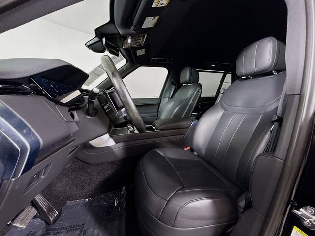 Certified 2024 Land Rover Range Rover Long Wheelbase SE AWD/4WD image 11