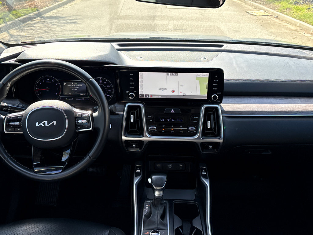 Used 2022 Kia Sorento S image 4