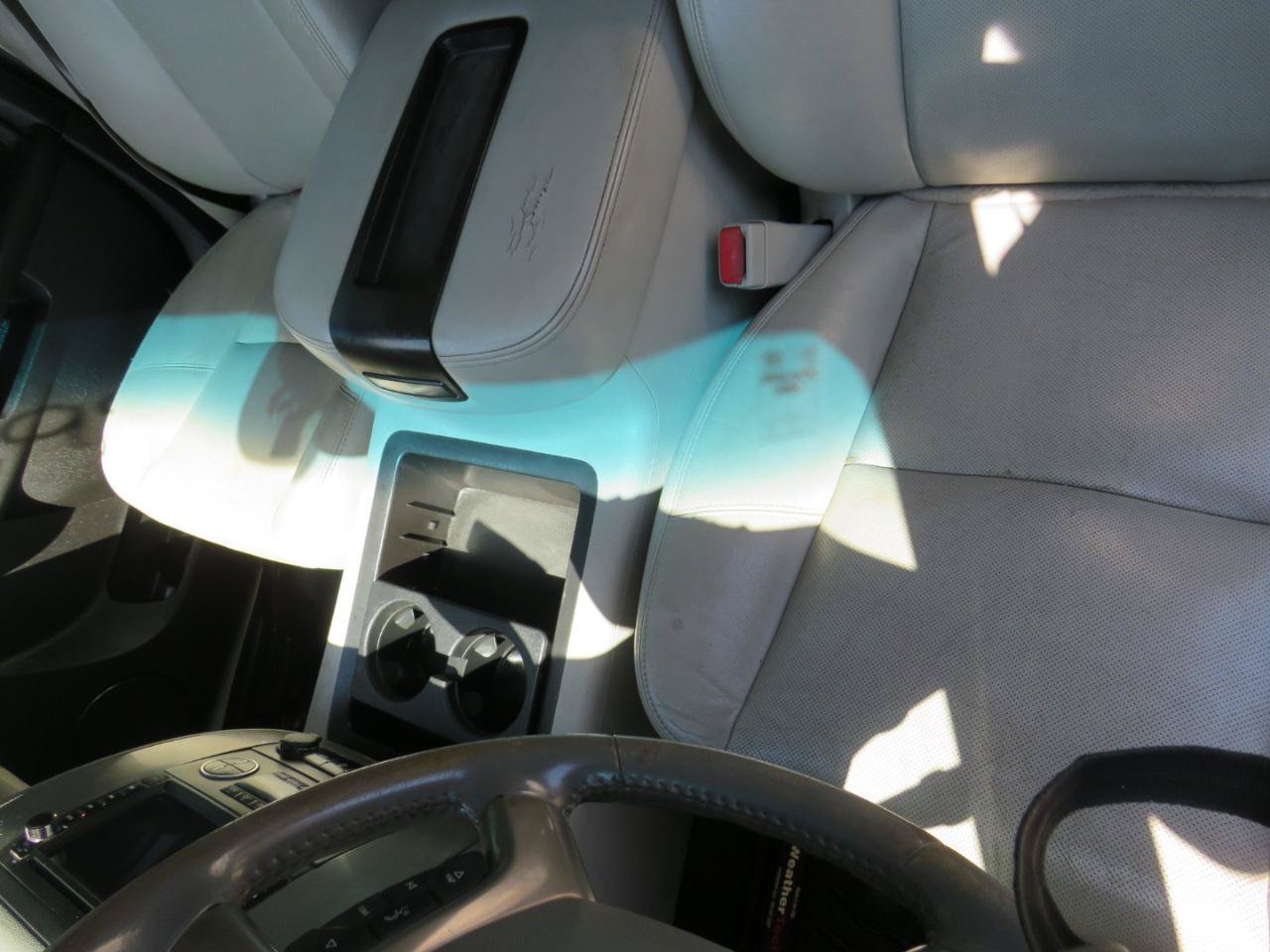Used 2013 GMC Sierra 2500 SLT w/ SLT Convenience Package AWD/4WD image 16