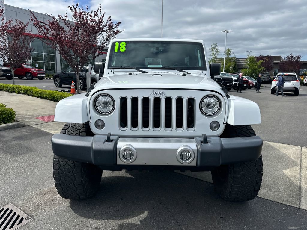 Used 2018 Jeep Wrangler Unlimited Sahara w/ Connectivity Group AWD/4WD image 8