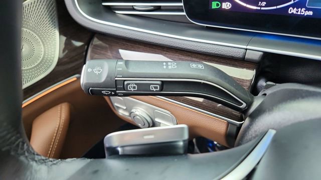 Used 2025 Mercedes-Benz GLE 450e 4MATIC image 41