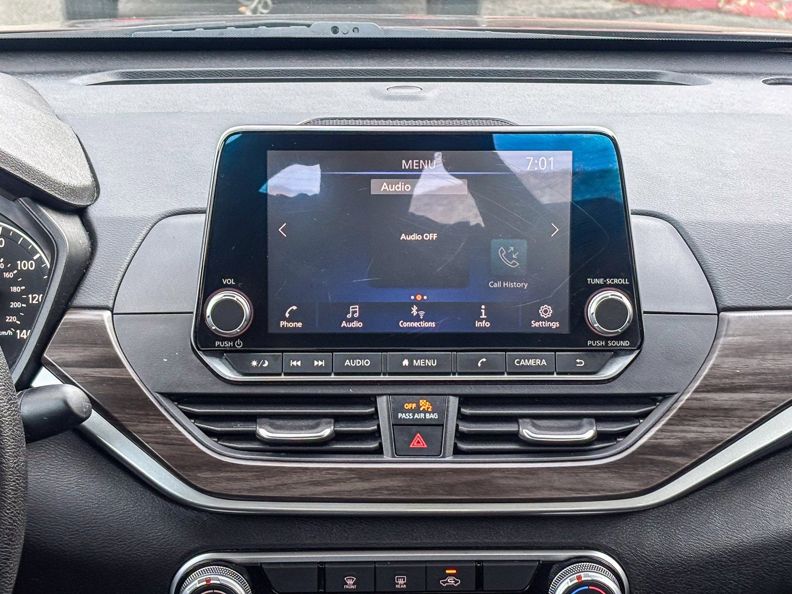 Used 2024 Nissan Altima 2.5 SV image 17