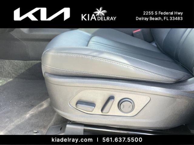 New 2026 Kia Sorento S w/ S Panoramic Sunroof Package FWD image 18