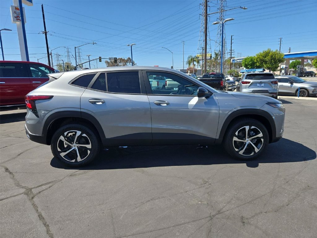 New 2026 Chevrolet Trax RS w/ Driver Confidence Package FWD image 26