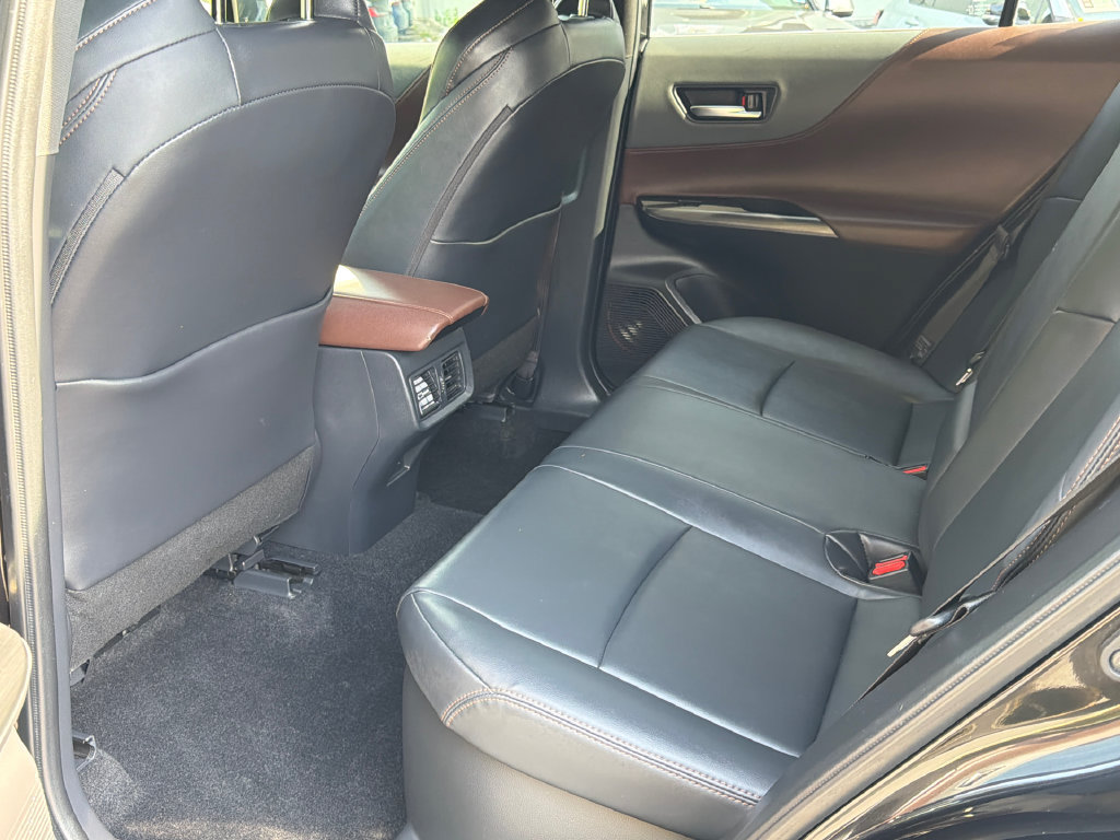 Used 2022 Toyota Venza XLE AWD/4WD image 17