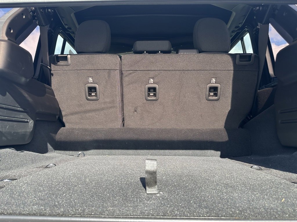 Used 2024 Jeep Wrangler Unlimited w/ Convenience Group image 35