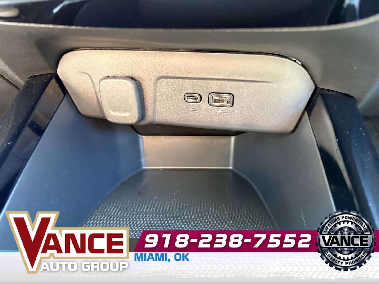 Used 2025 Chevrolet Trax LT w/ LT Convenience Package image 23