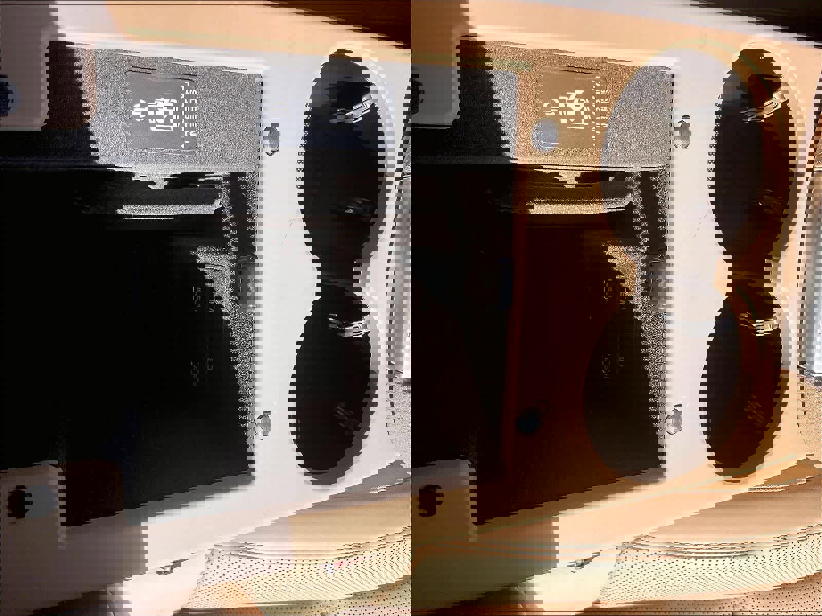 Used 2024 Porsche Macan image 35