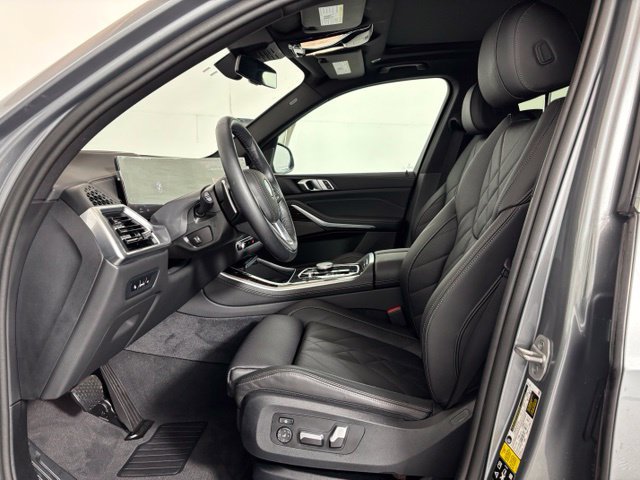 Used 2024 BMW X5 xDrive40i w/ Premium Package AWD/4WD image 11