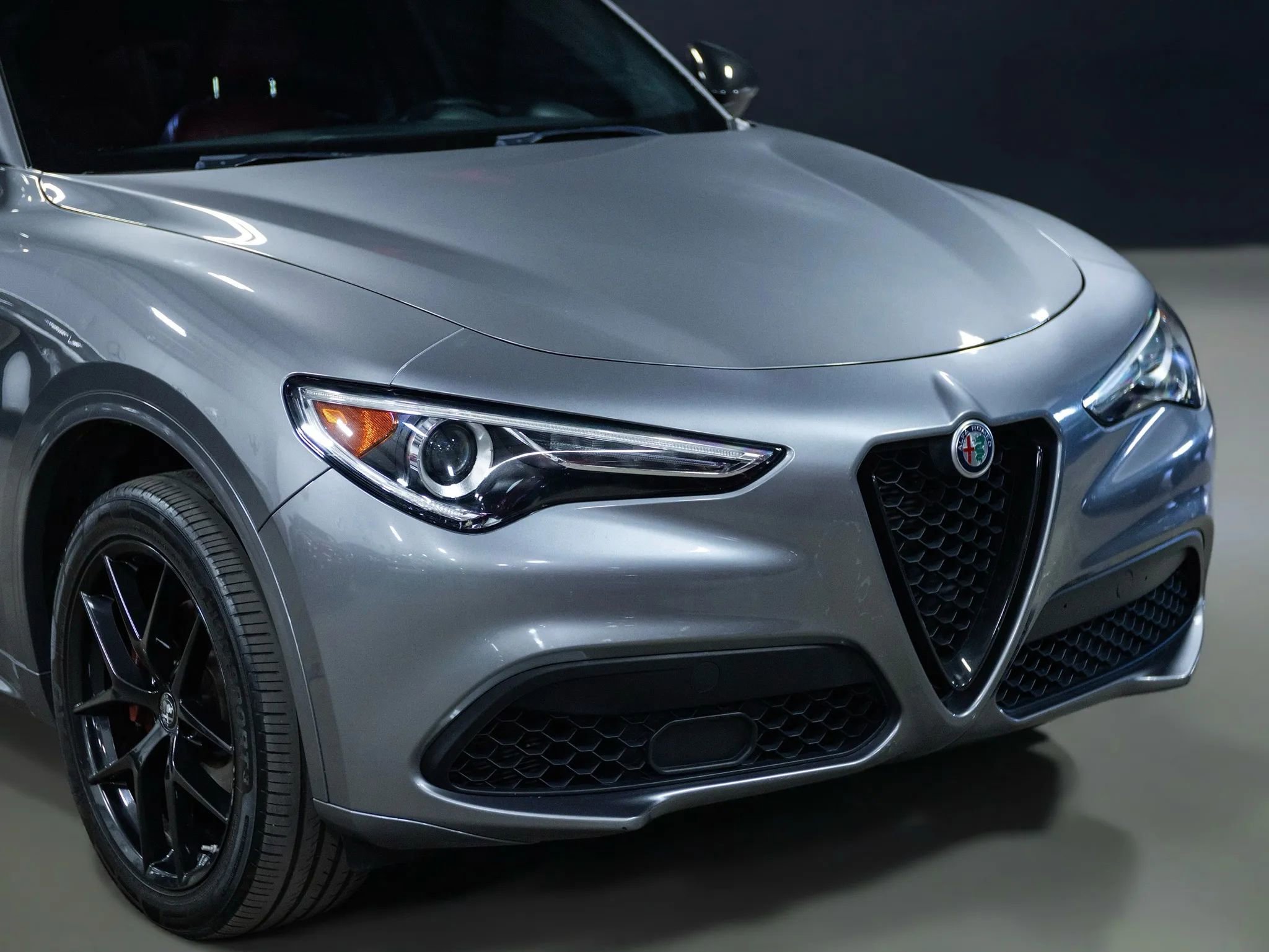 Used 2020 Alfa Romeo Stelvio Sport w/ Quick Order Package 22K Sport image 3
