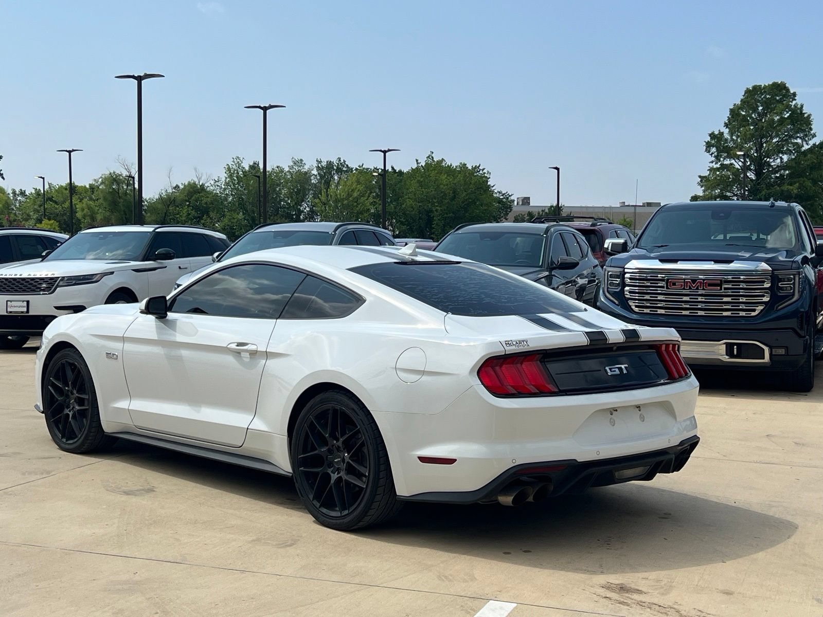 Used 2022 Ford Mustang GT Premium w/ Equipment Group 401A RWD image 10