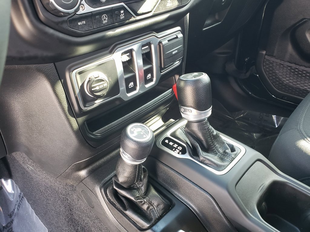 Used 2023 Jeep Wrangler Sport S image 18