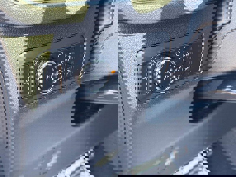 Used 2023 Ford Escape ST-Line Elite w/ Premium Technology Package image 17