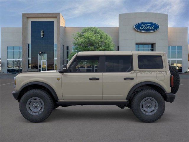 New 2025 Ford Bronco Badlands image 3