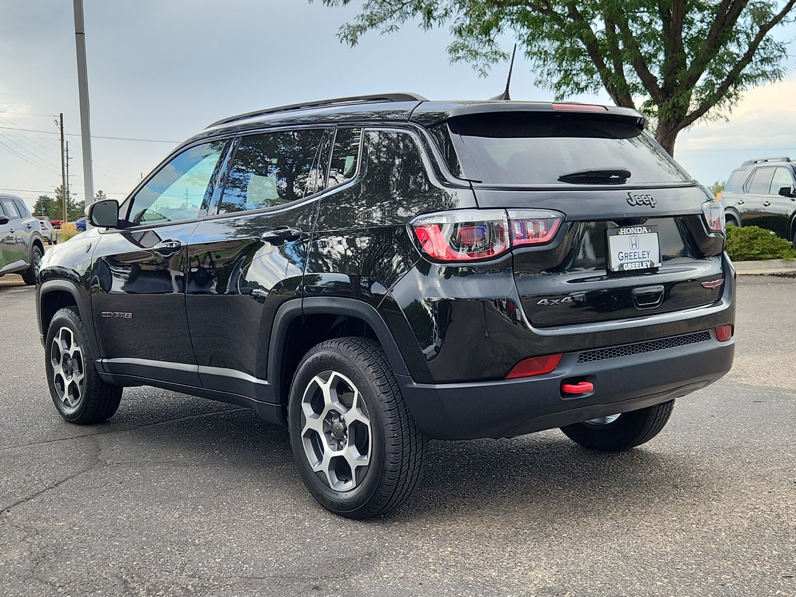 Used 2022 Jeep Compass Trailhawk AWD/4WD image 3