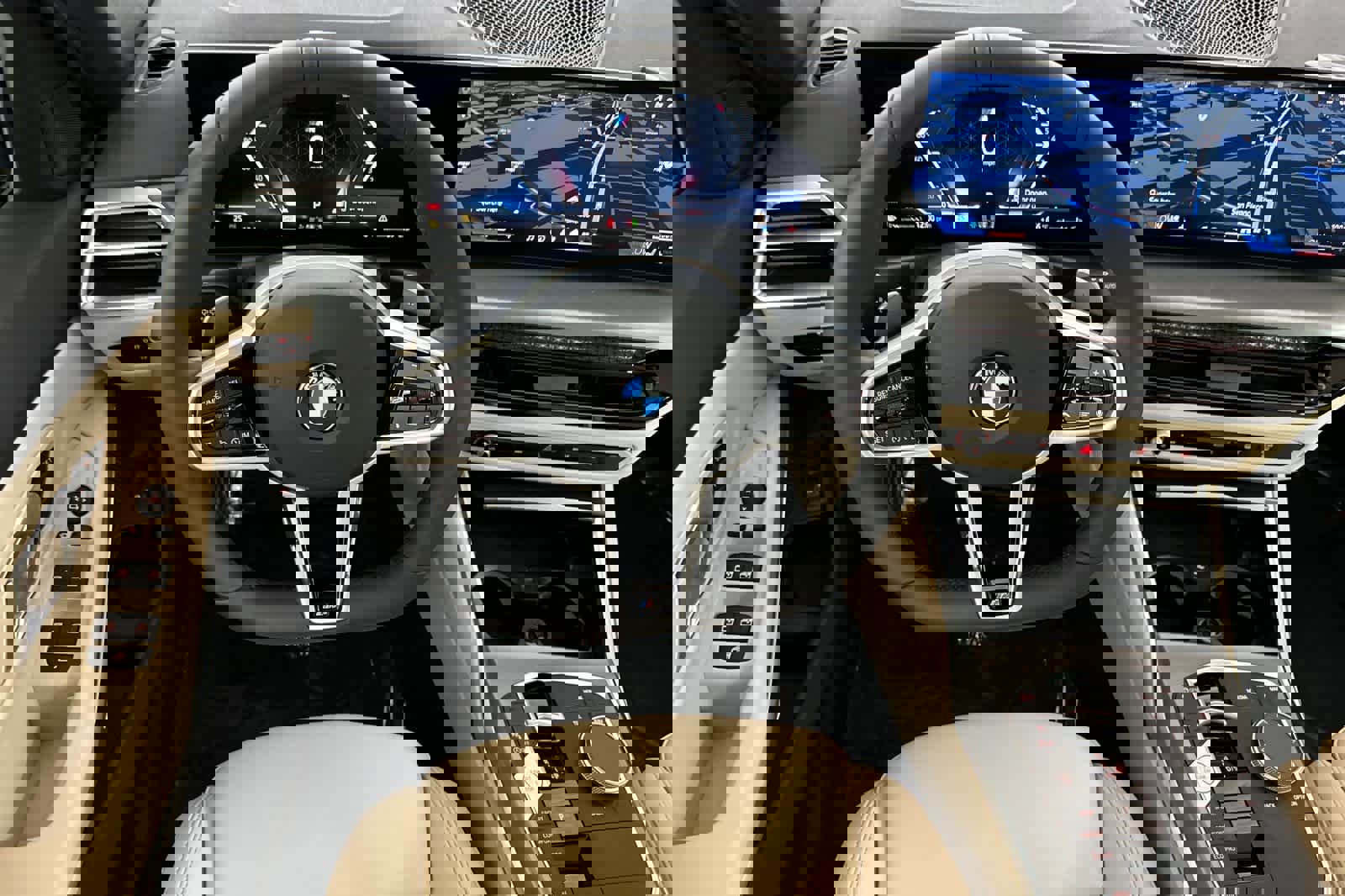 Used 2025 BMW 330i xDrive Sedan w/ M Sport Package image 14