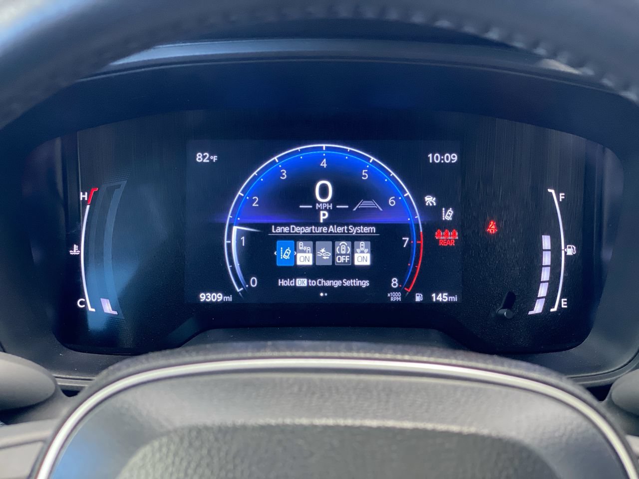Used 2025 Toyota Corolla SE w/ SE Premium Package FWD image 22